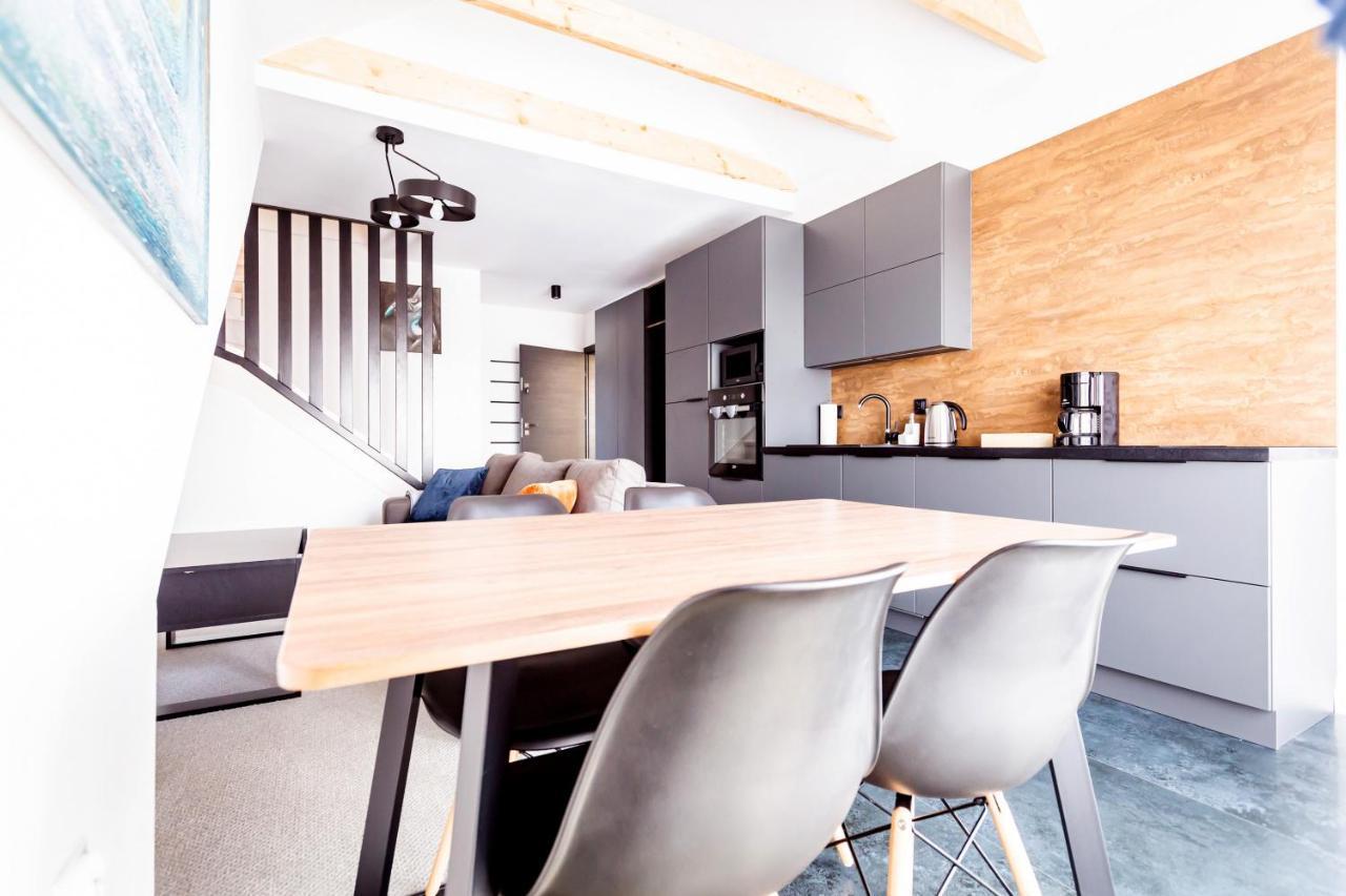 Awo Apartamenty Леба Екстериор снимка
