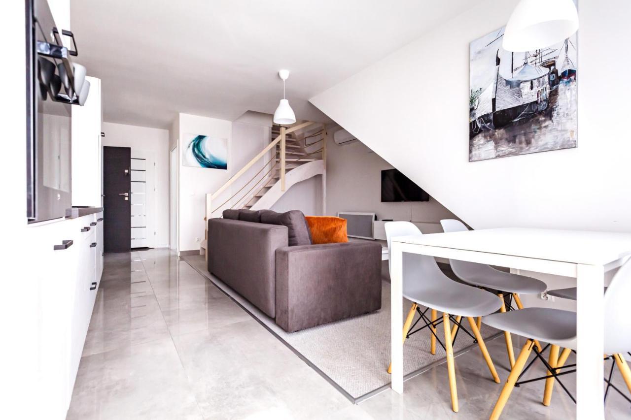 Awo Apartamenty Леба Екстериор снимка