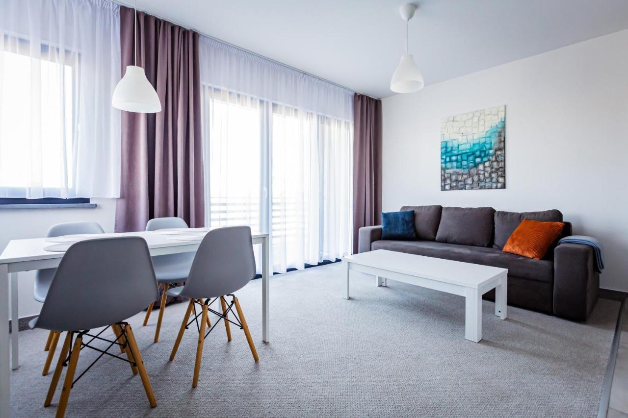 Awo Apartamenty Леба Екстериор снимка
