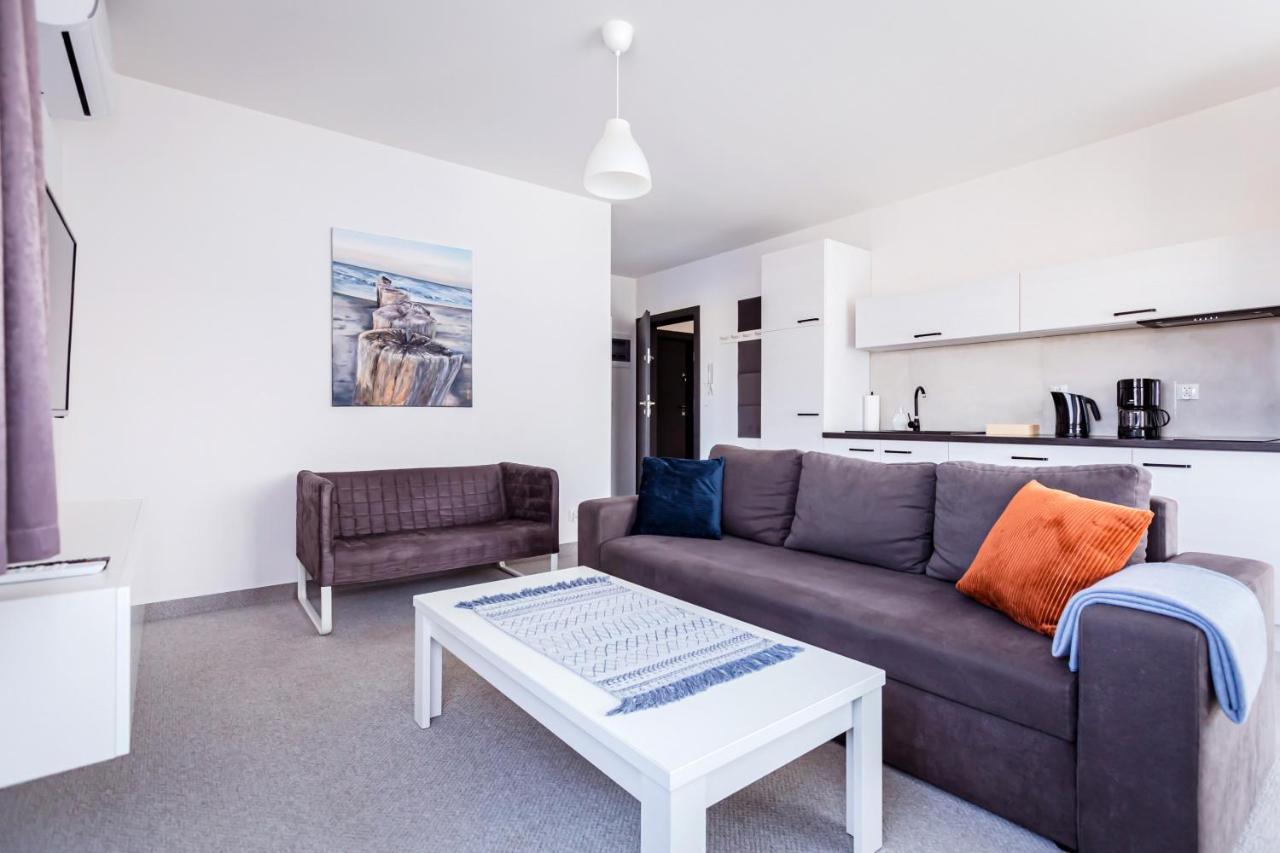 Awo Apartamenty Леба Екстериор снимка