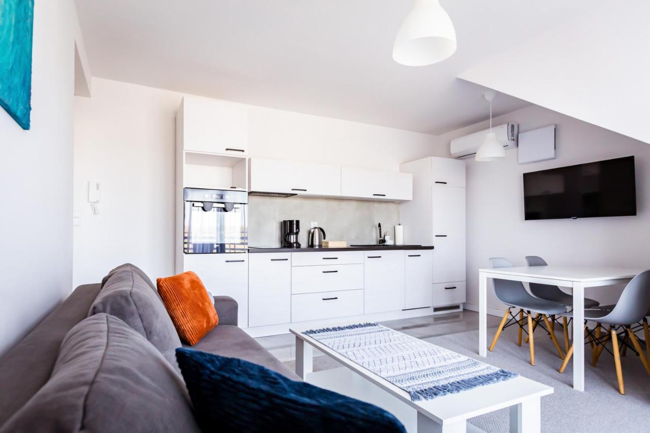 Awo Apartamenty Леба Екстериор снимка