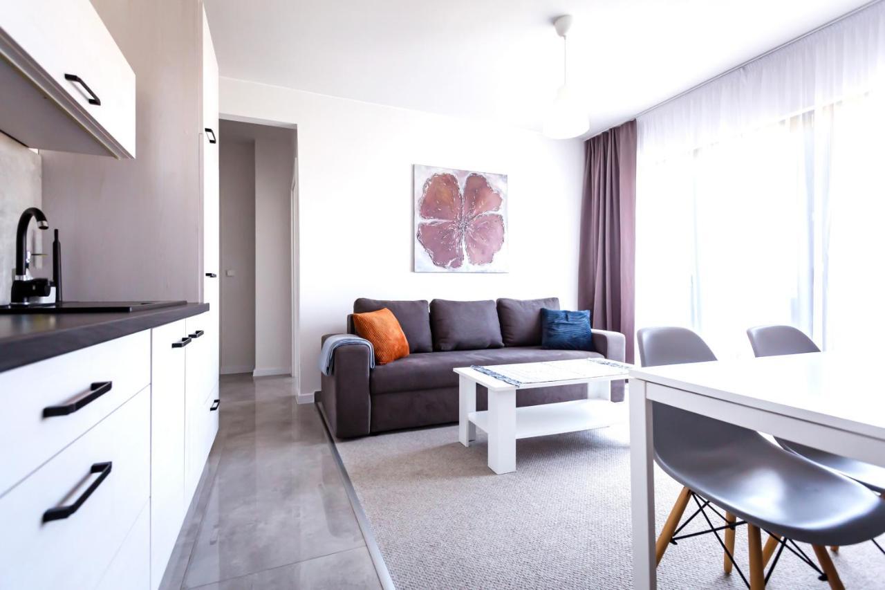 Awo Apartamenty Леба Екстериор снимка