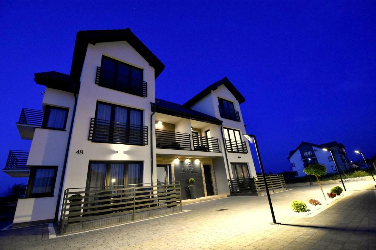 Awo Apartamenty Леба Екстериор снимка